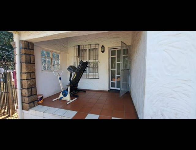 2 BEDROOM SIMPLEX FOR SALE IN MUSGRAVE